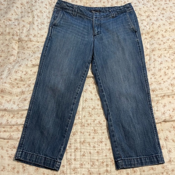 GAP Women's blue Jean capris - Picture 1 of 7